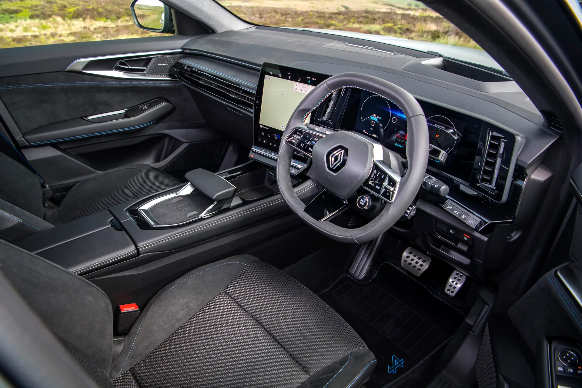 Renault Austral Review 2023 interior