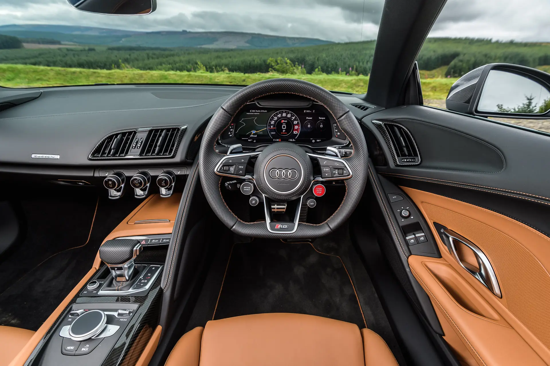 Audi R8 Spyder Interior 