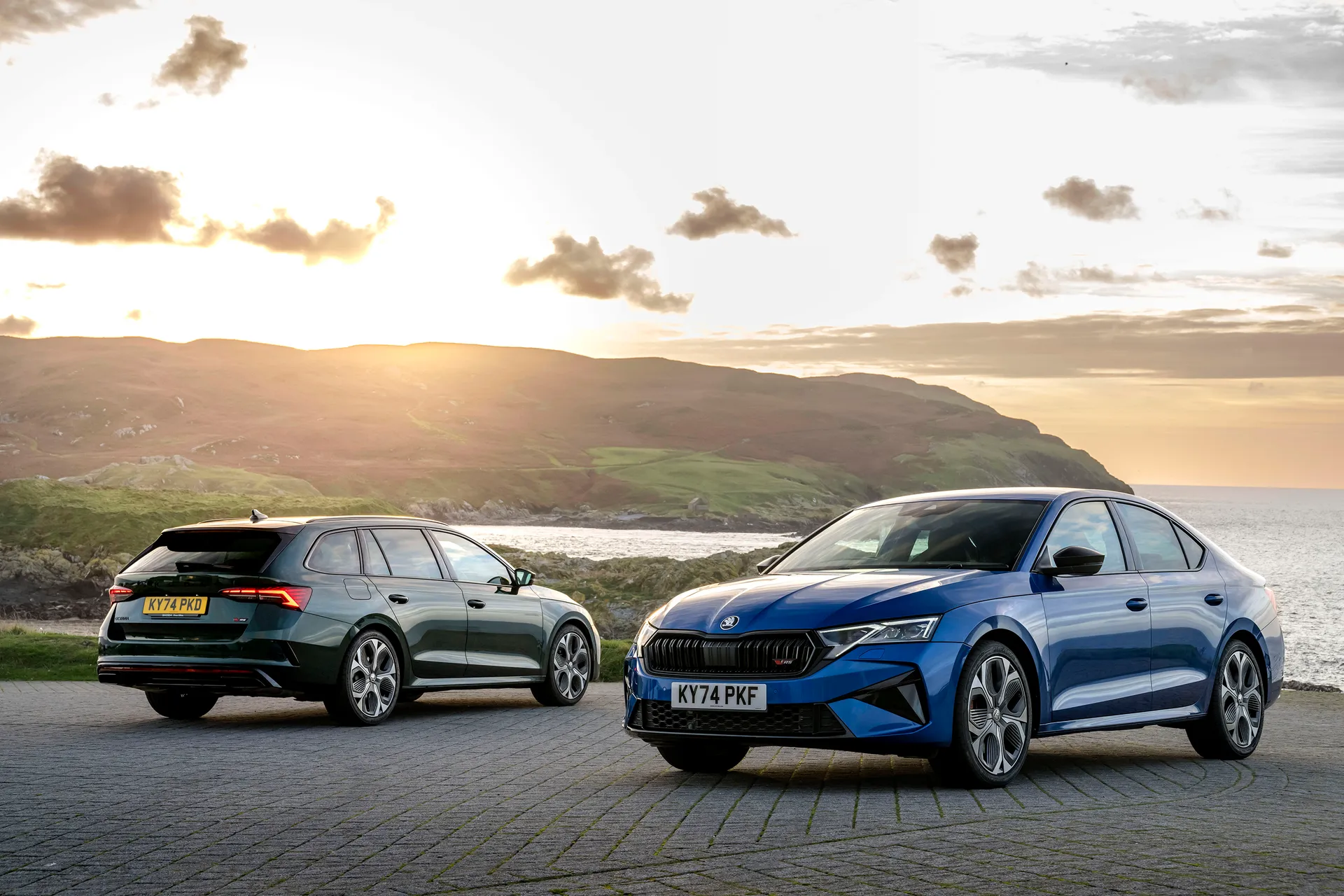 Skoda Octavia vRS review: estate vs hatch