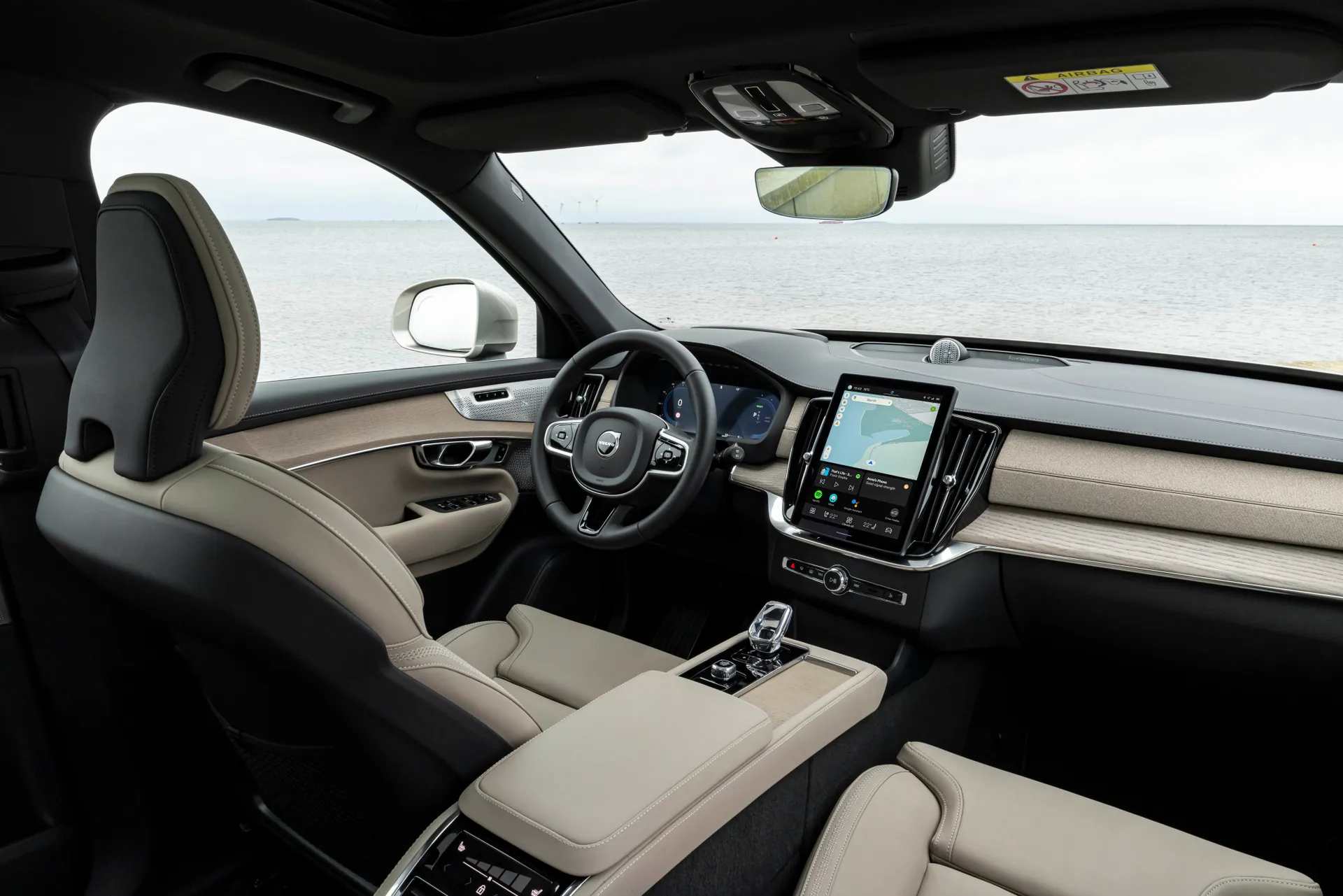 Volvo XC90 Review: interior and update infotainment