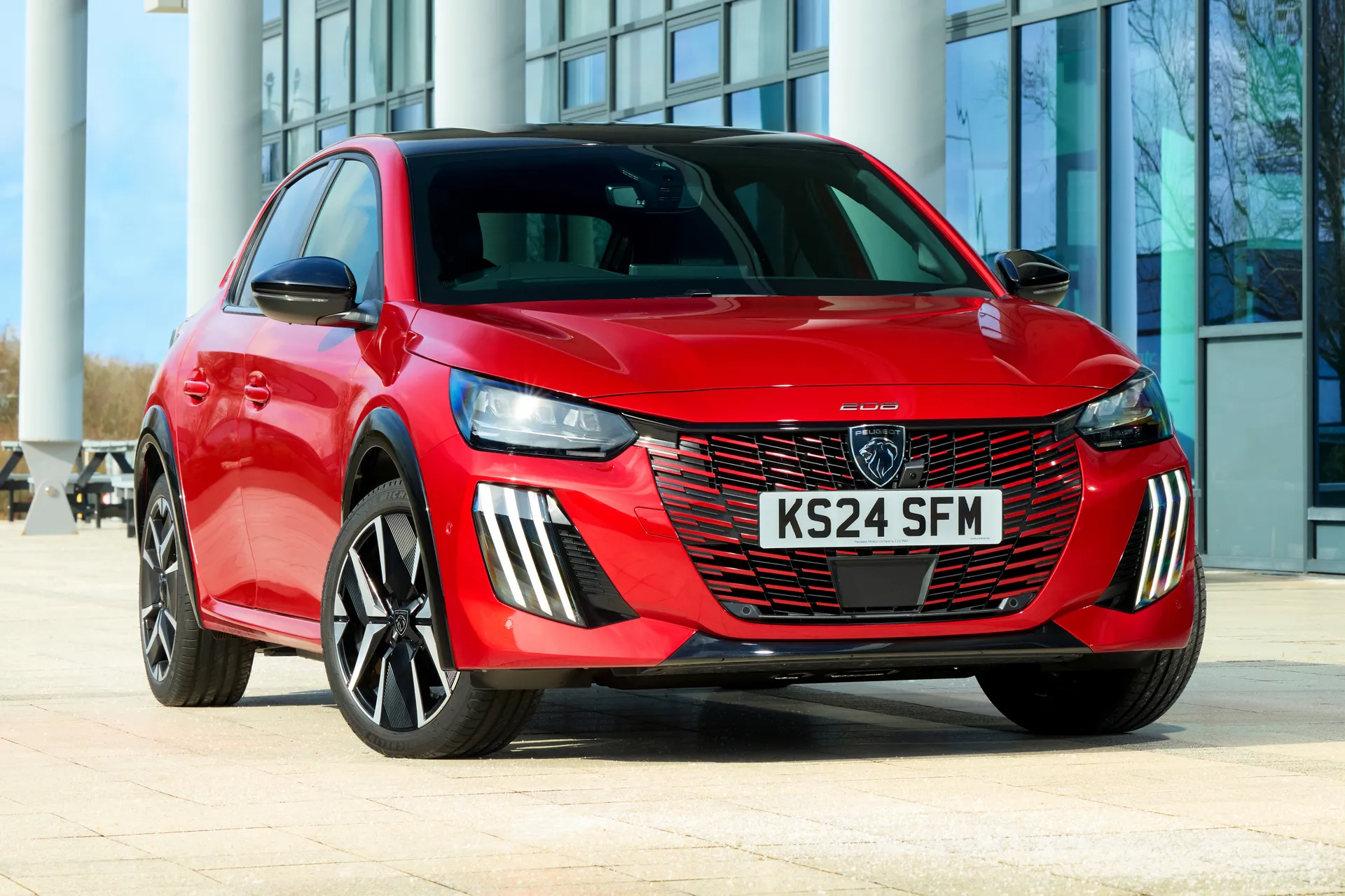 Peugeot 208 Review 2024: parked three-quarter front