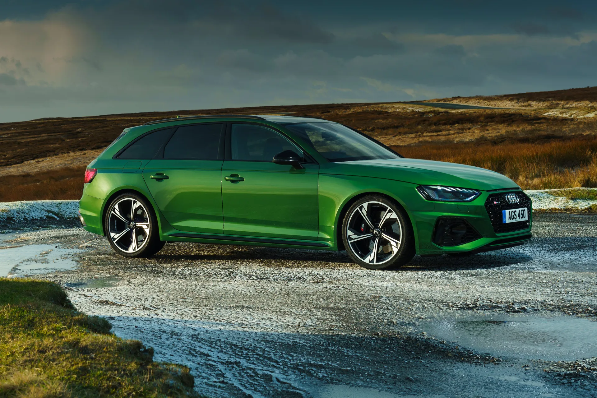 Audi RS4 Avant (2018-2025) Review Exterior Front