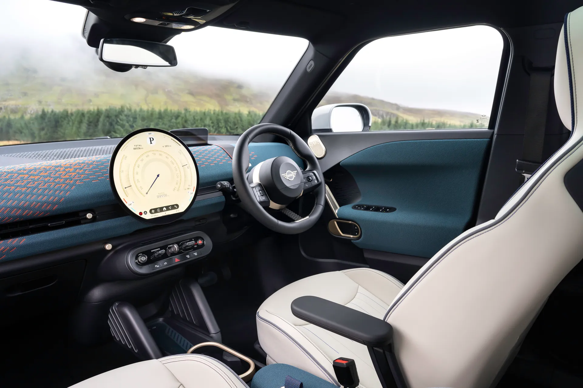 MINI Aceman Review: interior