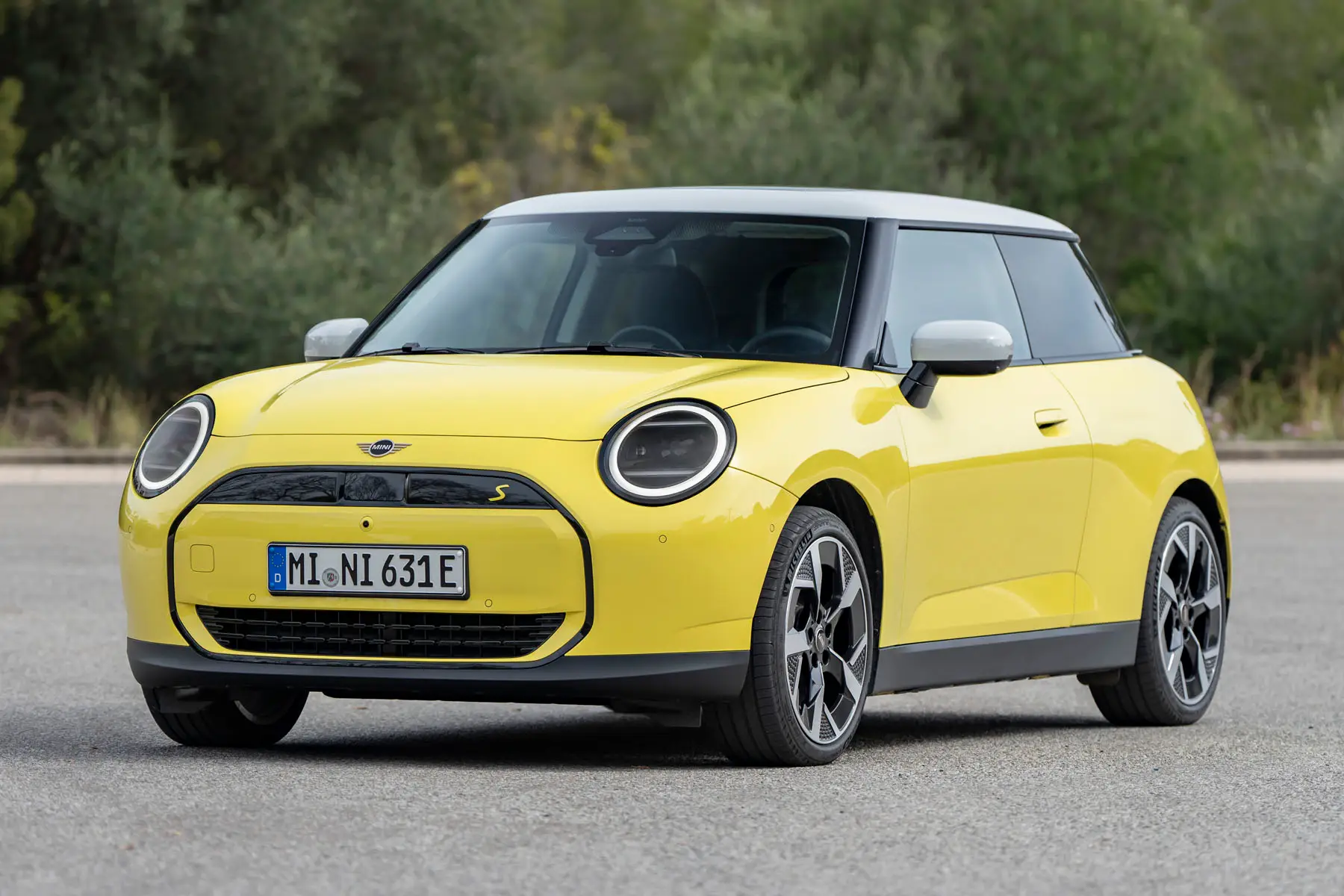 MINI Cooper Electric Review 2024: front static