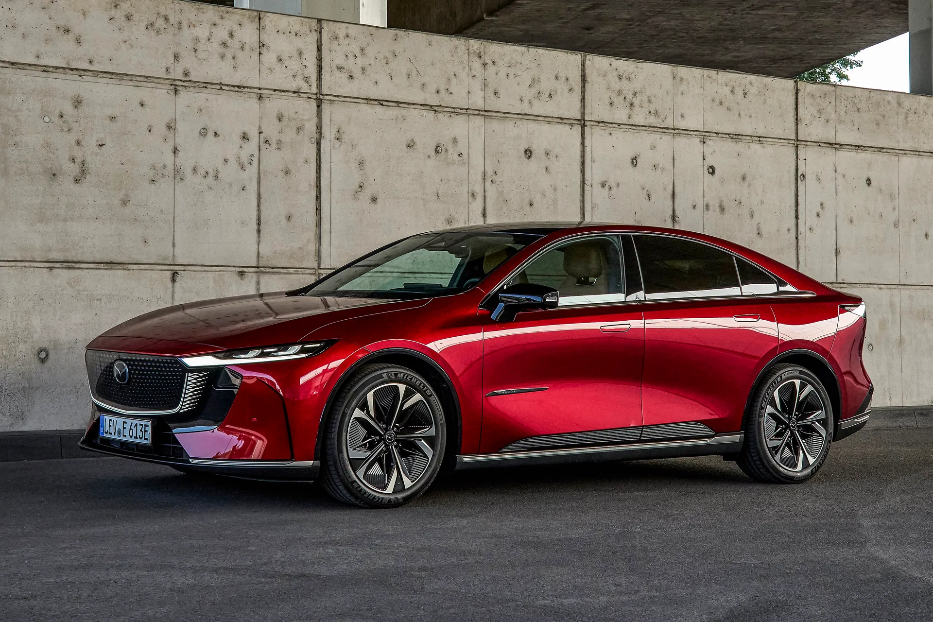 Mazda 6e Review: profile