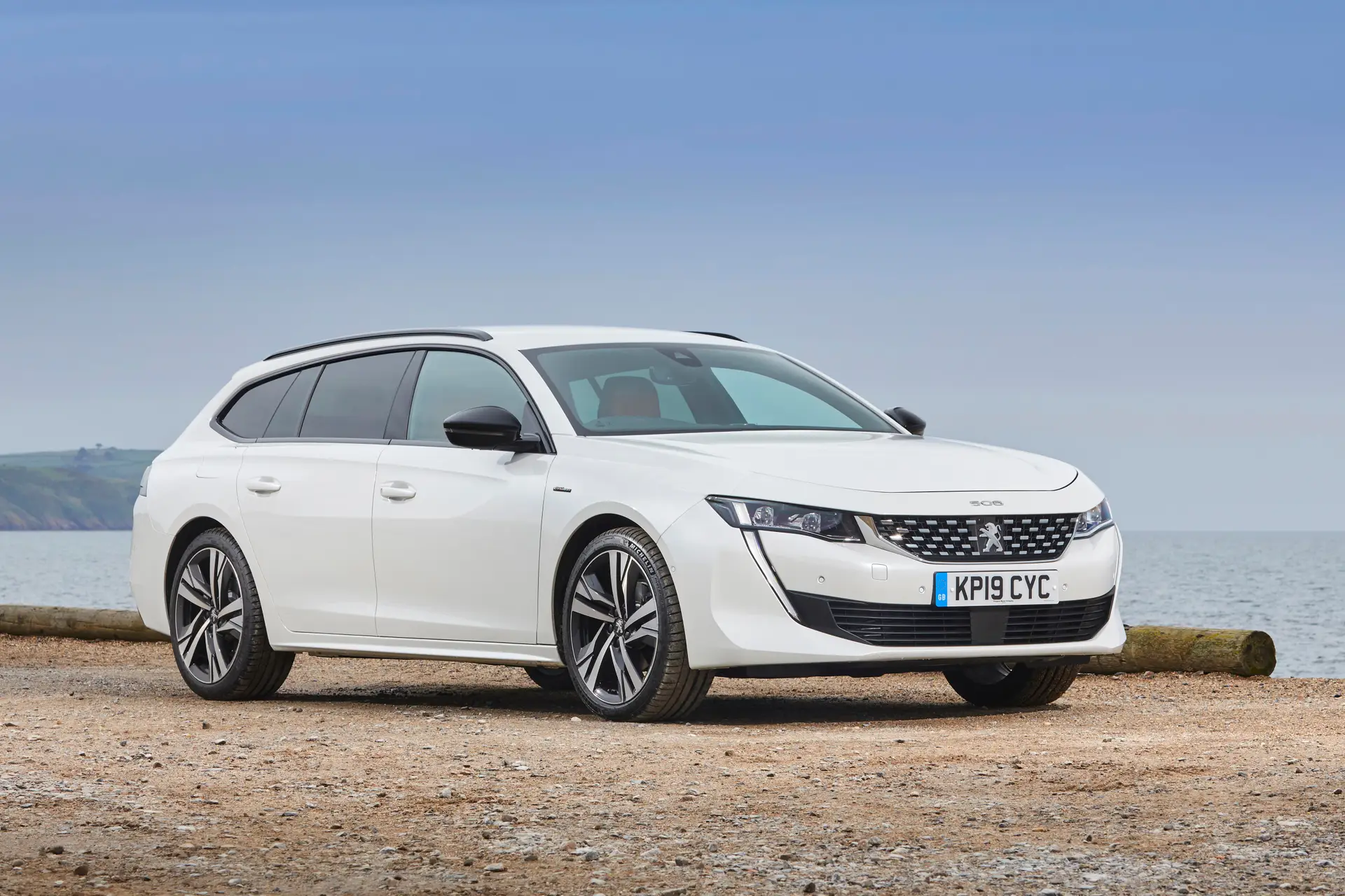 Peugeot 508 SW Review 2023: Exterior front three quarter photo of the Peugeot 508 SW