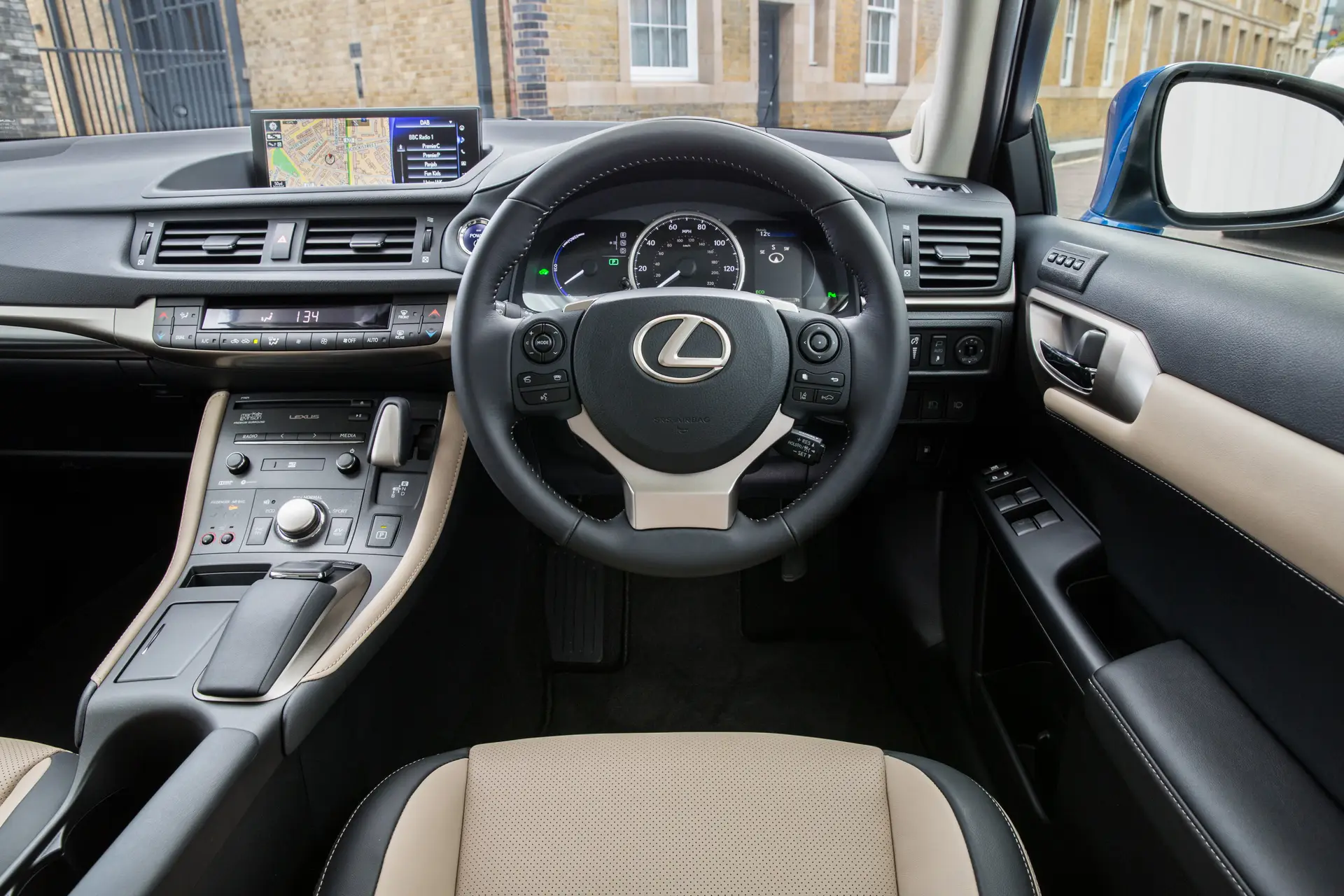 Lexus CT 200h Review (2011-2021): front interior
