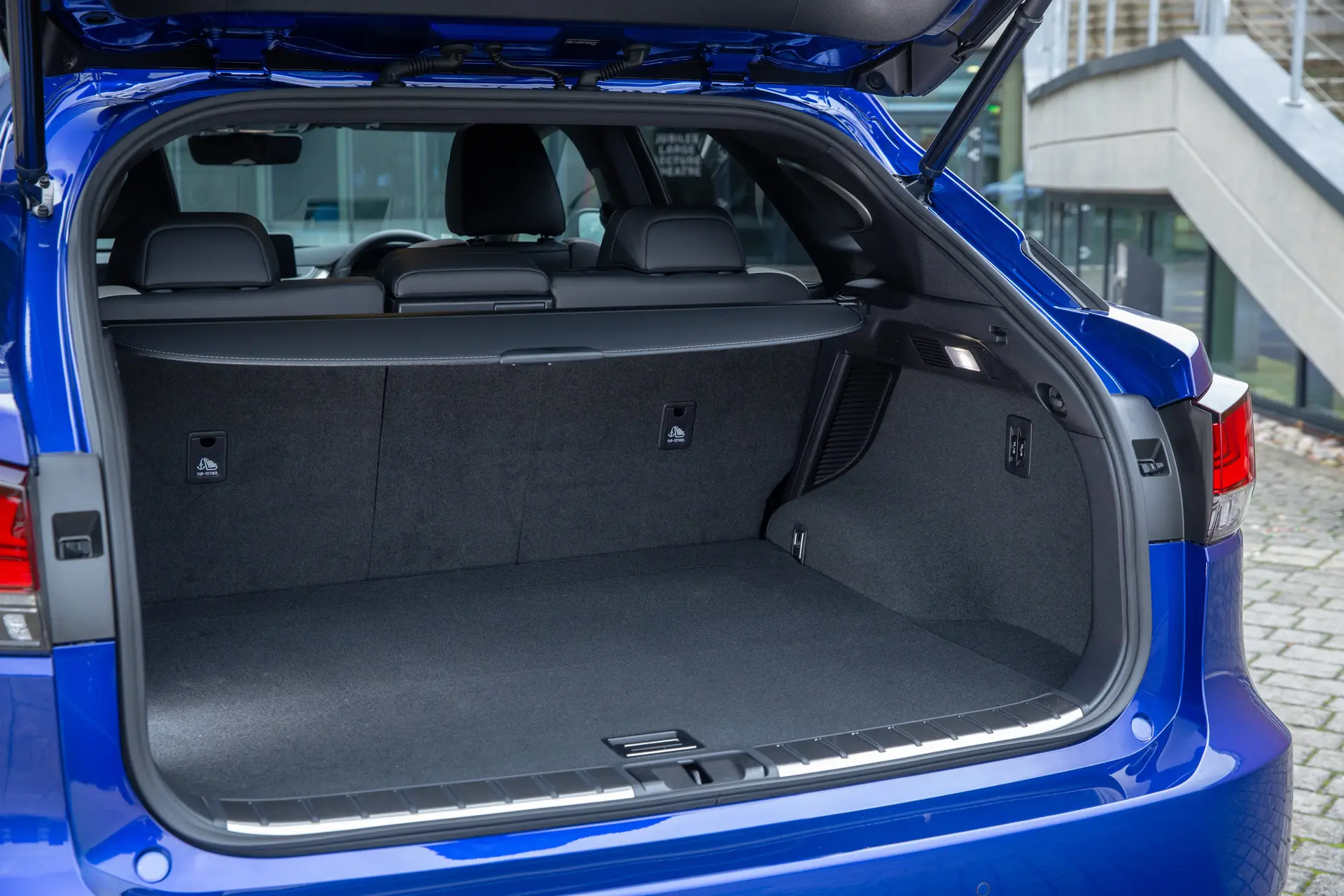 Lexus RX (2015-2022) Review: boot open
