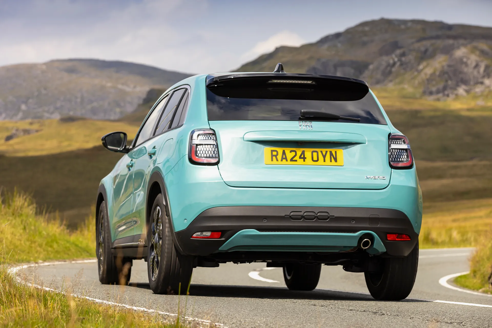 Fiat 600 Review: rear dynamic driving