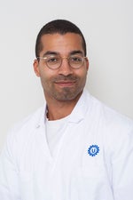 Foto van Madu, M.F. 