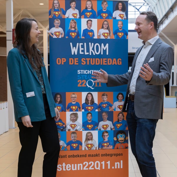 Tessel Boerma en Michiel Houben op de 22q11.2 studiedag in het UMC Utrecht.