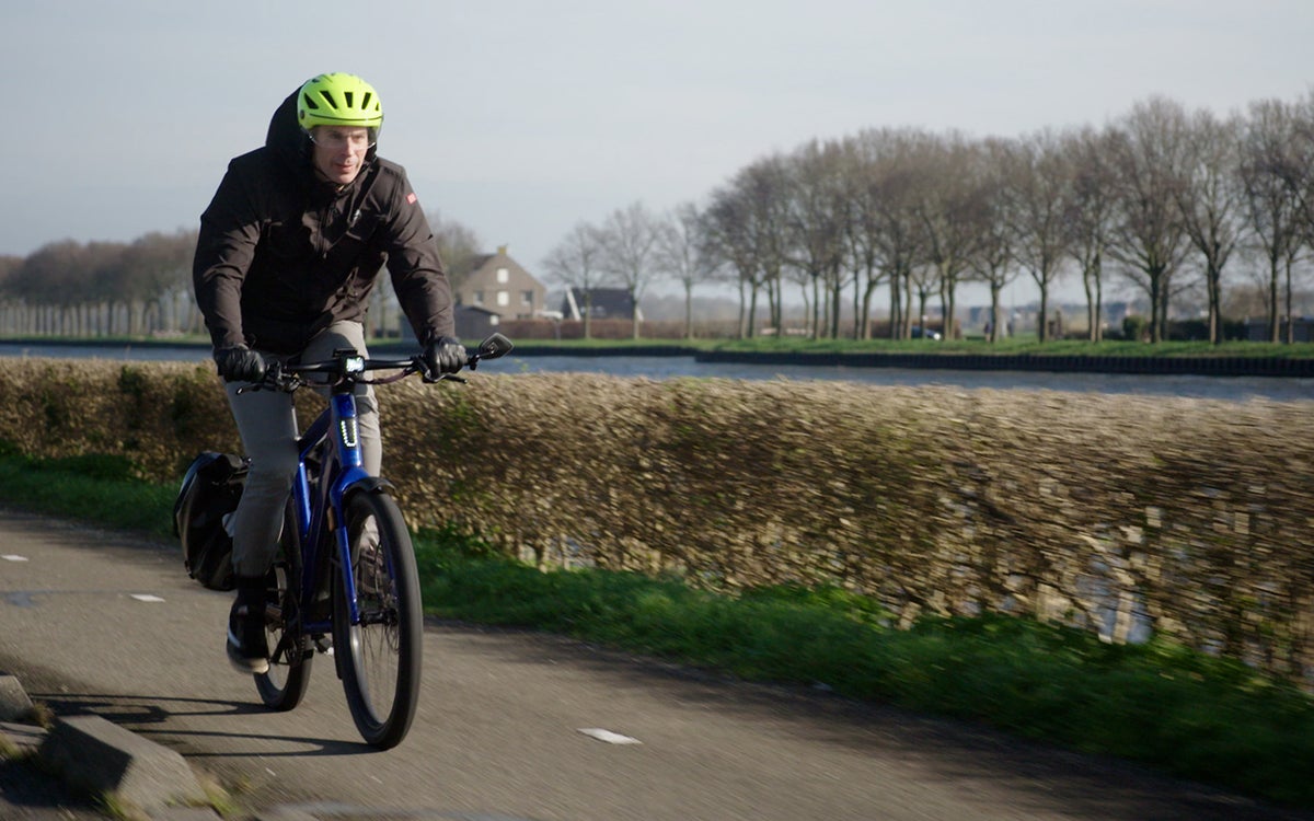 Fietser op e-bike