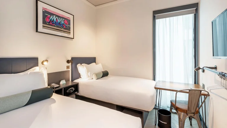 twin bedroom at the Hendrick Hotel Dublin