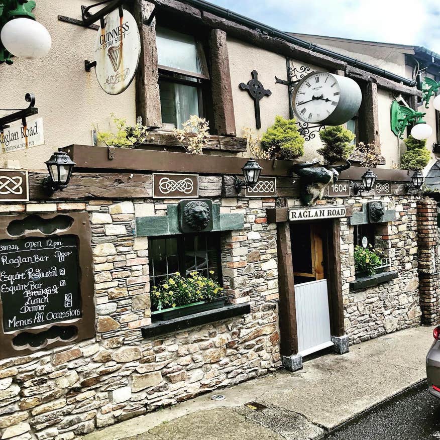 Exterior image of Raglan Road pub in County Waterford