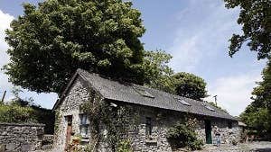 Burren Fine Wine & Food - Exterior