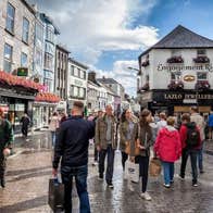 A street view of the shop exterior of Lazlo Jewellers