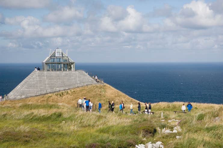 Visitors walking to the Céide Fields Visitor Centre in County Mayo.