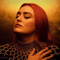 Irish singer-songwriter Róisín O