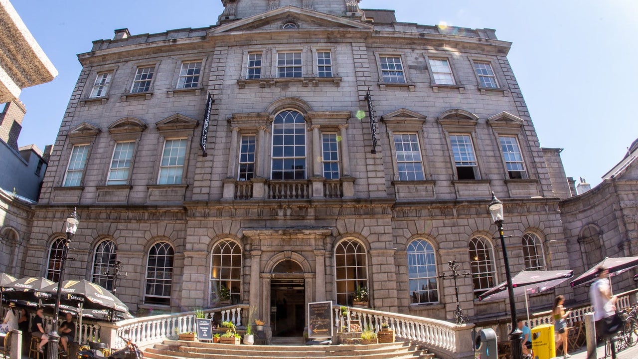 Exterior of large Georgian building