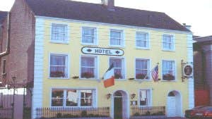 LEENS HOTEL