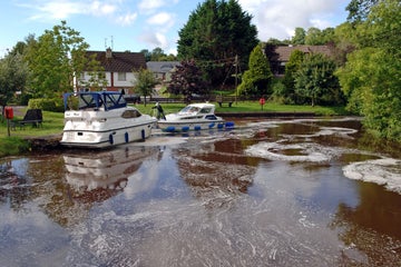 Image of boats on the harbour in Ballinamore in County Leitrim
