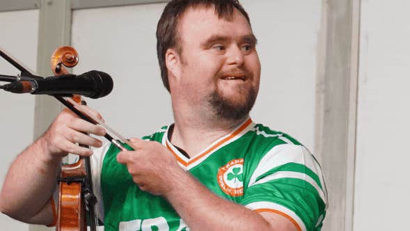 Fiddle player Fionn Crombie Angus