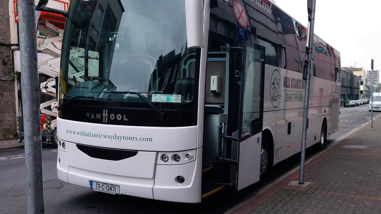 A Wild Atlantic Way tour bus