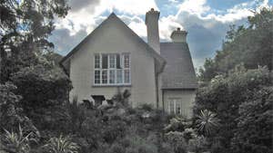 Dinis Cottage