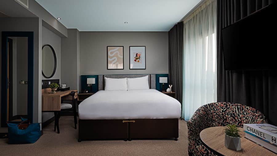 Double bedroom with side table