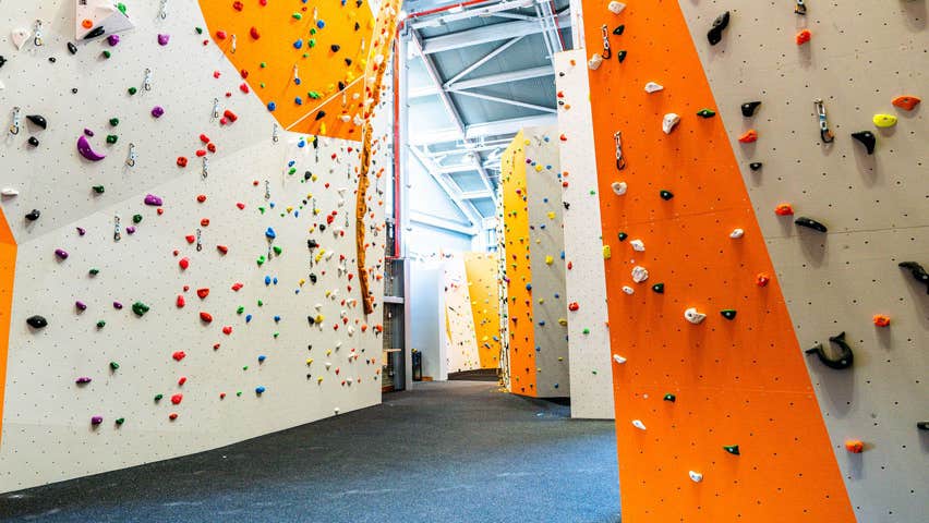UL Sport indoor climbing wall
