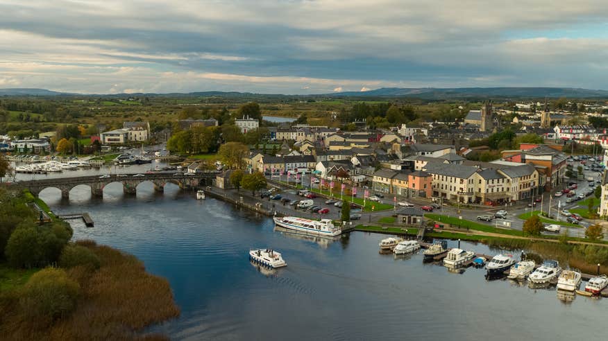Cruise along the Shannon waterways from Carrick-on-Shannon.