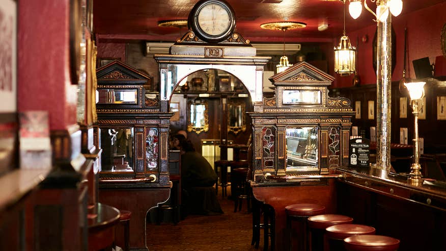 Interior image of the Long Hall pub in Dublin city