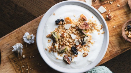 A breakfast bowl of homemade granola and greek yogurt at Kilkenny Café