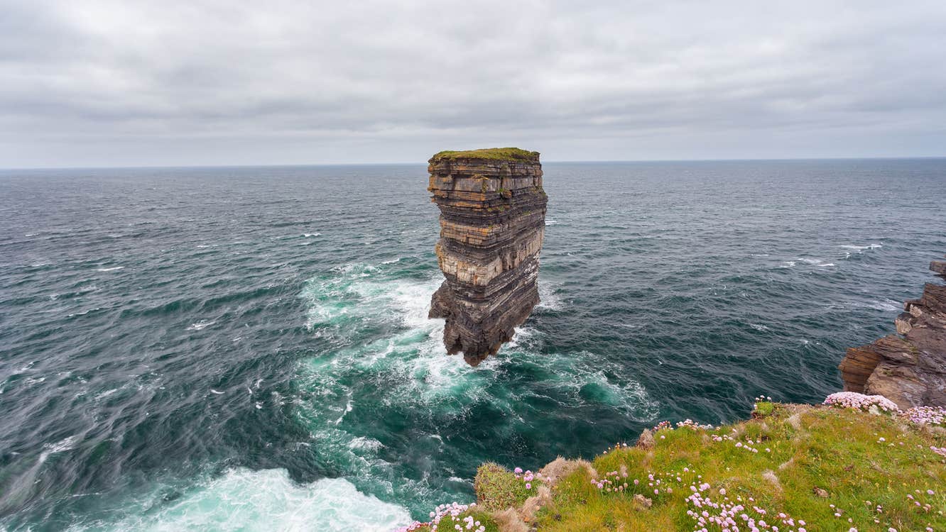 Dún Briste sea stack separated from the cliffs at Downpatrick Head, Co. Mayo