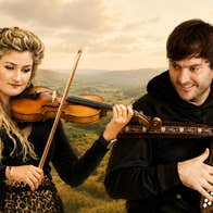Caoimhe Kearins and Chris Maguire - Lunchtime At The Well