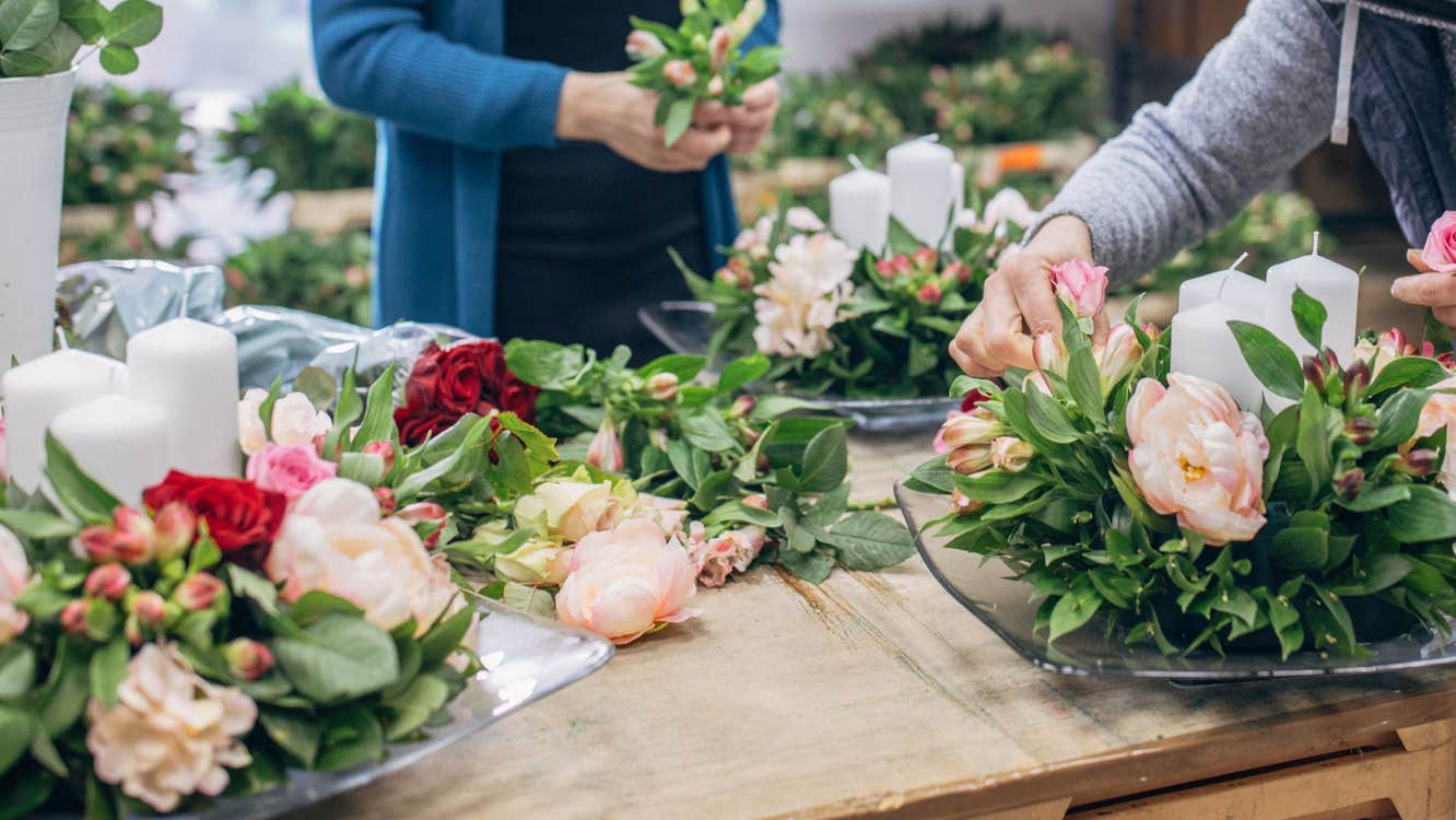 Adult Seasonal Flower Arranging workshops with Maura’s Cottage Flowers