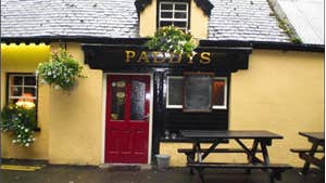Paddy's Bar & Restaurant