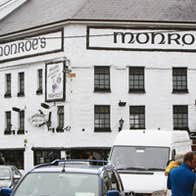 Monroes Tavern