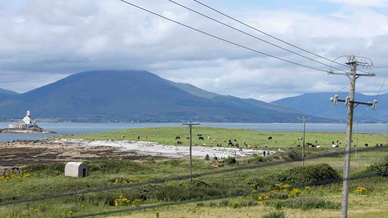 A mountain view along the Tralee to Fenit Greenway