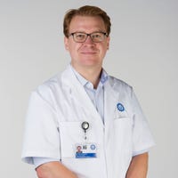 Dr. Schlösser