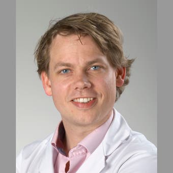 Dr.   Janssen